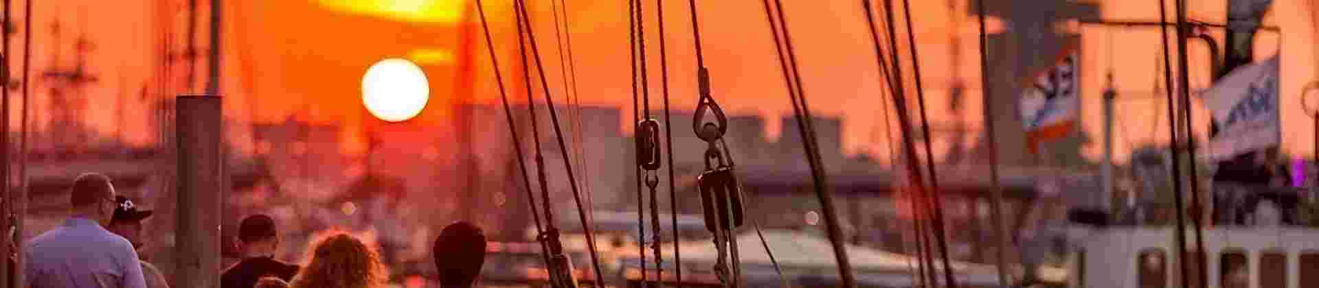 BootBootBoot-Sail-sunset
