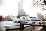 Partyschiff Smaragd 1 am Kai in Rotterdam