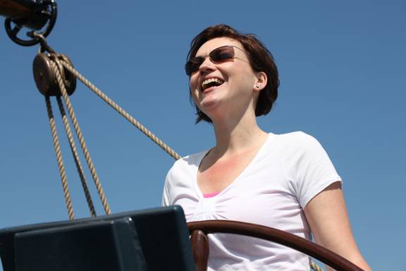 Frau am Steuer der Sybaris