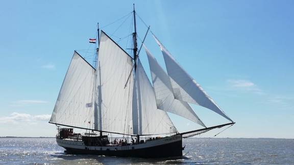BootBootBoot Store Baelt Onder Zeil